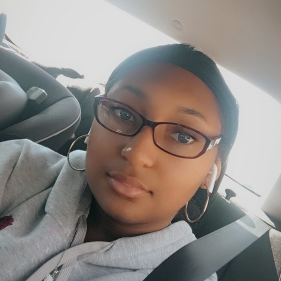 antonia_bouique